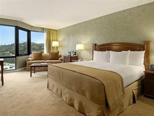 【ロサンゼルス ホテル】ヒルトン ロサンゼルス ユニバーサル シティ ホテル(Hilton Los Angeles Universal City Hotel)